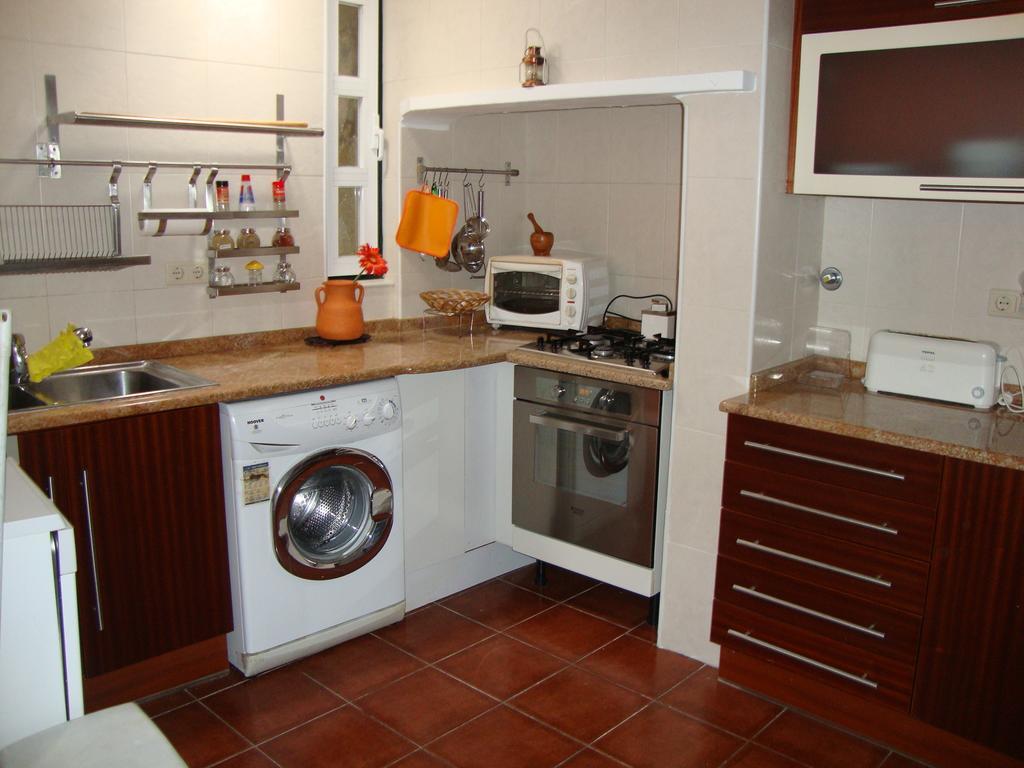 Simply Bairro Alto Apartment Lisbon Ruang foto