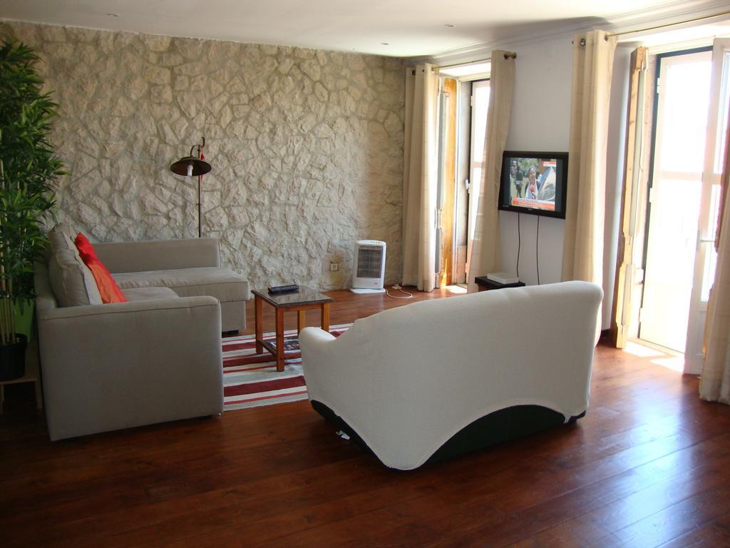 Simply Bairro Alto Apartment Lisbon Ruang foto